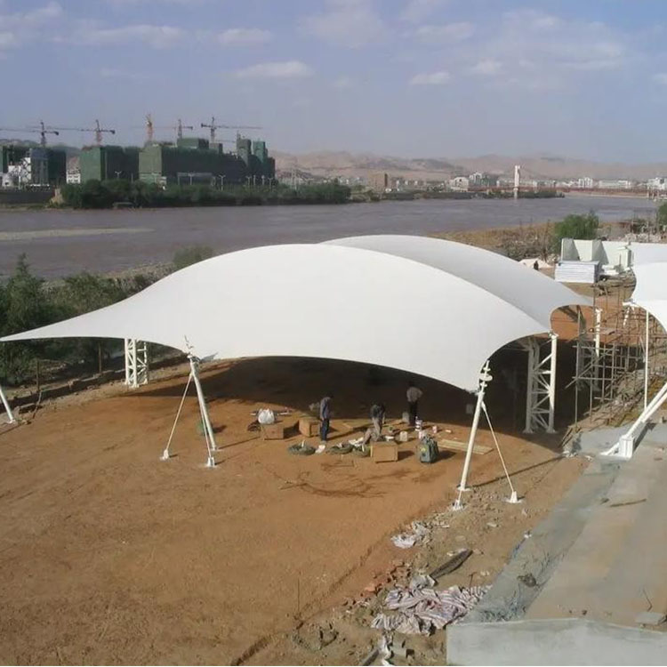 龙胜膜结构汽车棚